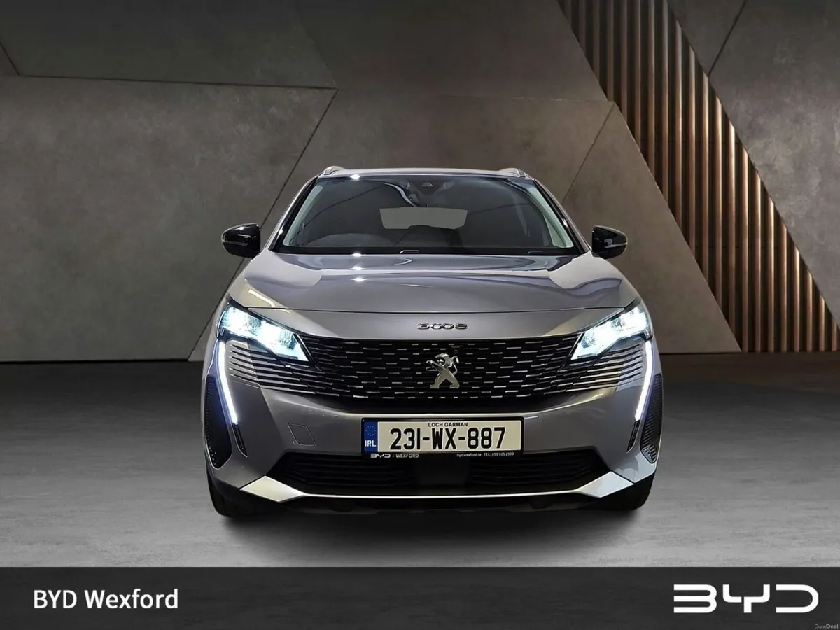 Peugeot 3008 1.5 BlueHDi 130bhp Allure - Image 2