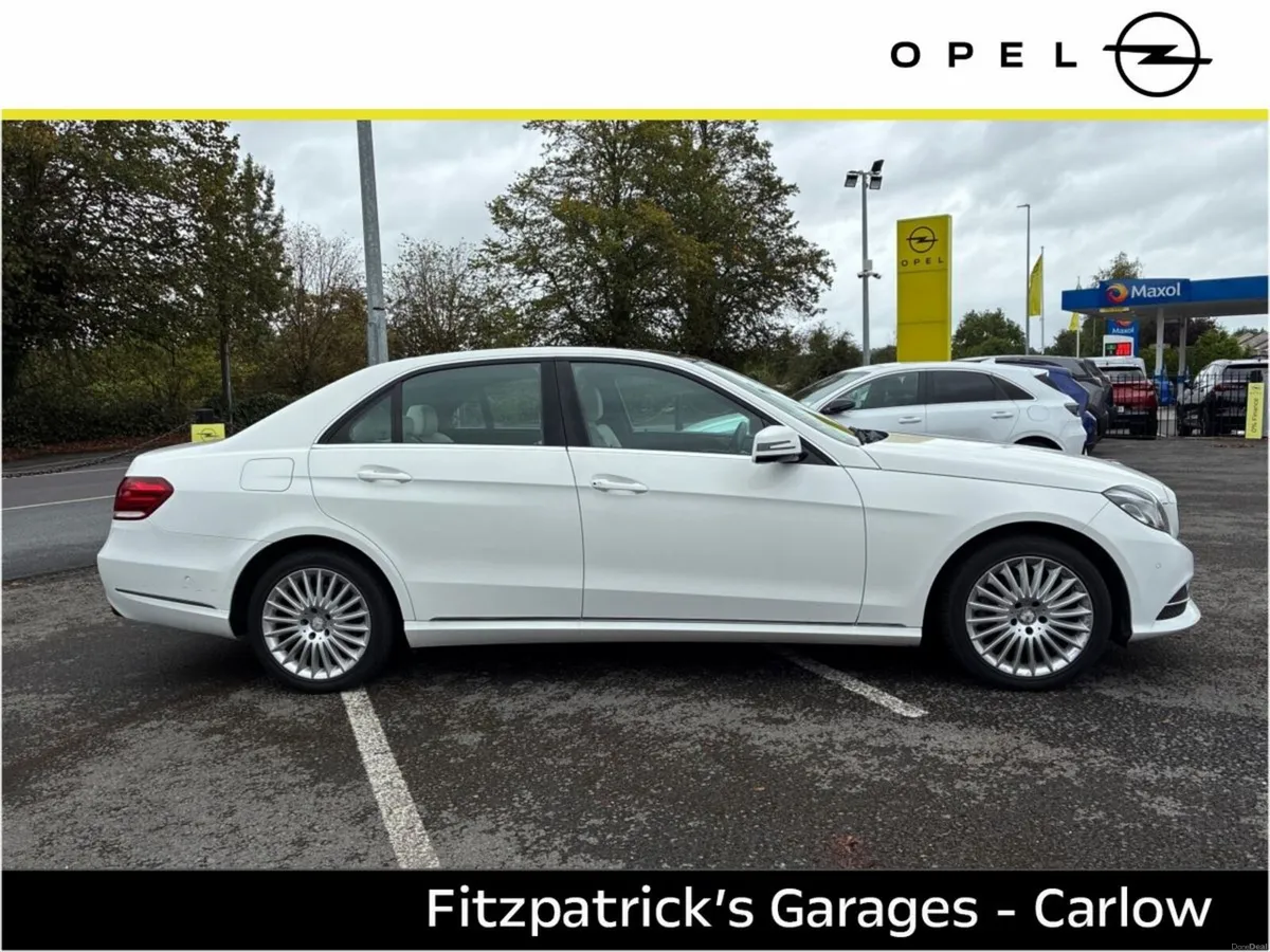 Mercedes-Benz E-Class E 200 BLUETEC AVANTGARDE A/T - Image 3