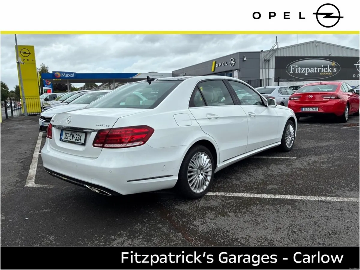 Mercedes-Benz E-Class E 200 BLUETEC AVANTGARDE A/T - Image 4