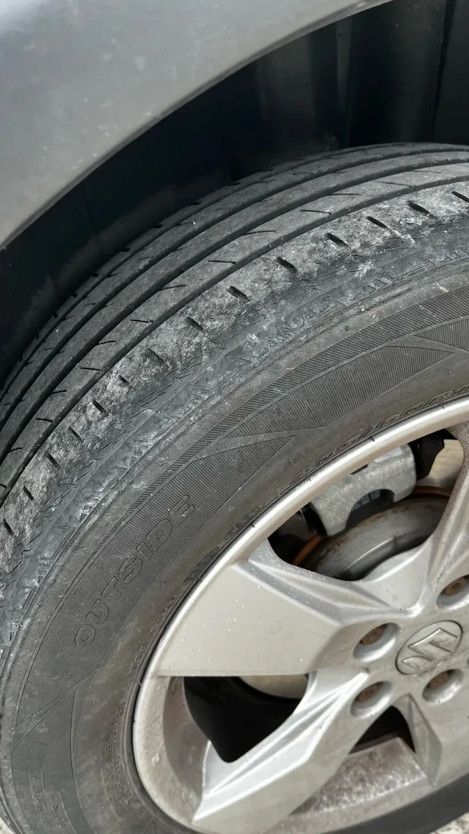 Car - Image 3