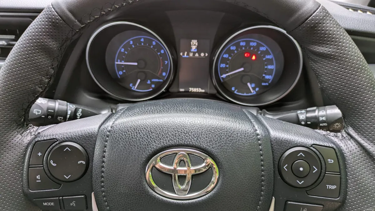 High Spec Toyota Auris 1.5 Petrol NOT HYBRID, 2017 - Image 4