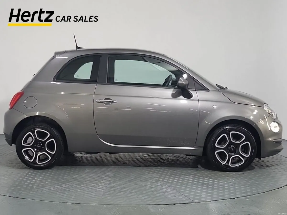 Fiat 500 CLUB MHEV 1.0 Petrol Manual - Image 2