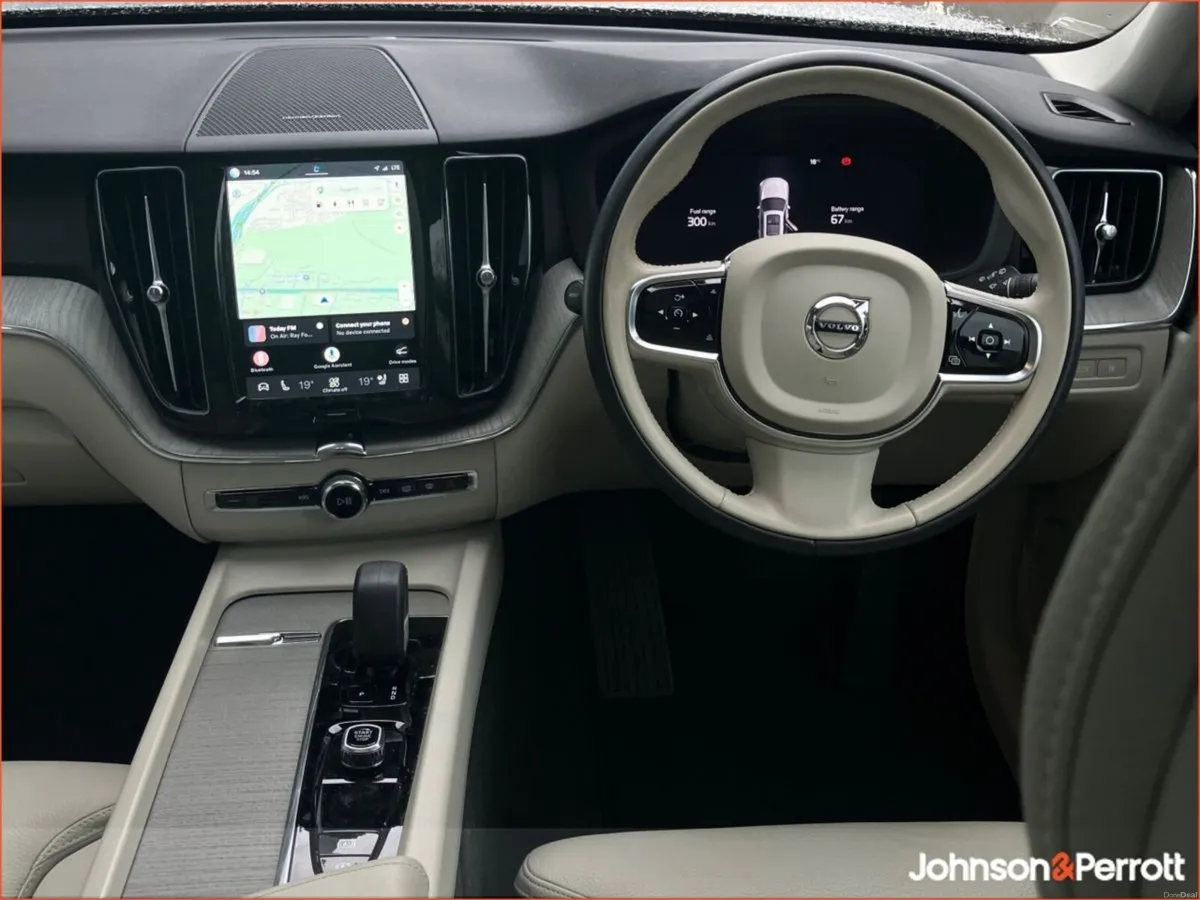 Volvo XC60 T6 350bhp AWD PHEV Plus Bright - Volvo - Image 2