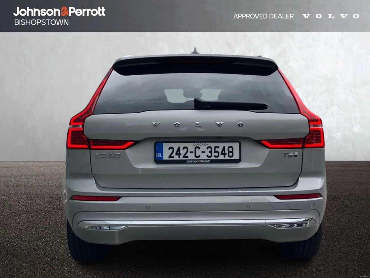Volvo XC60 T6 350bhp AWD PHEV Plus Bright - Volvo - Image 6