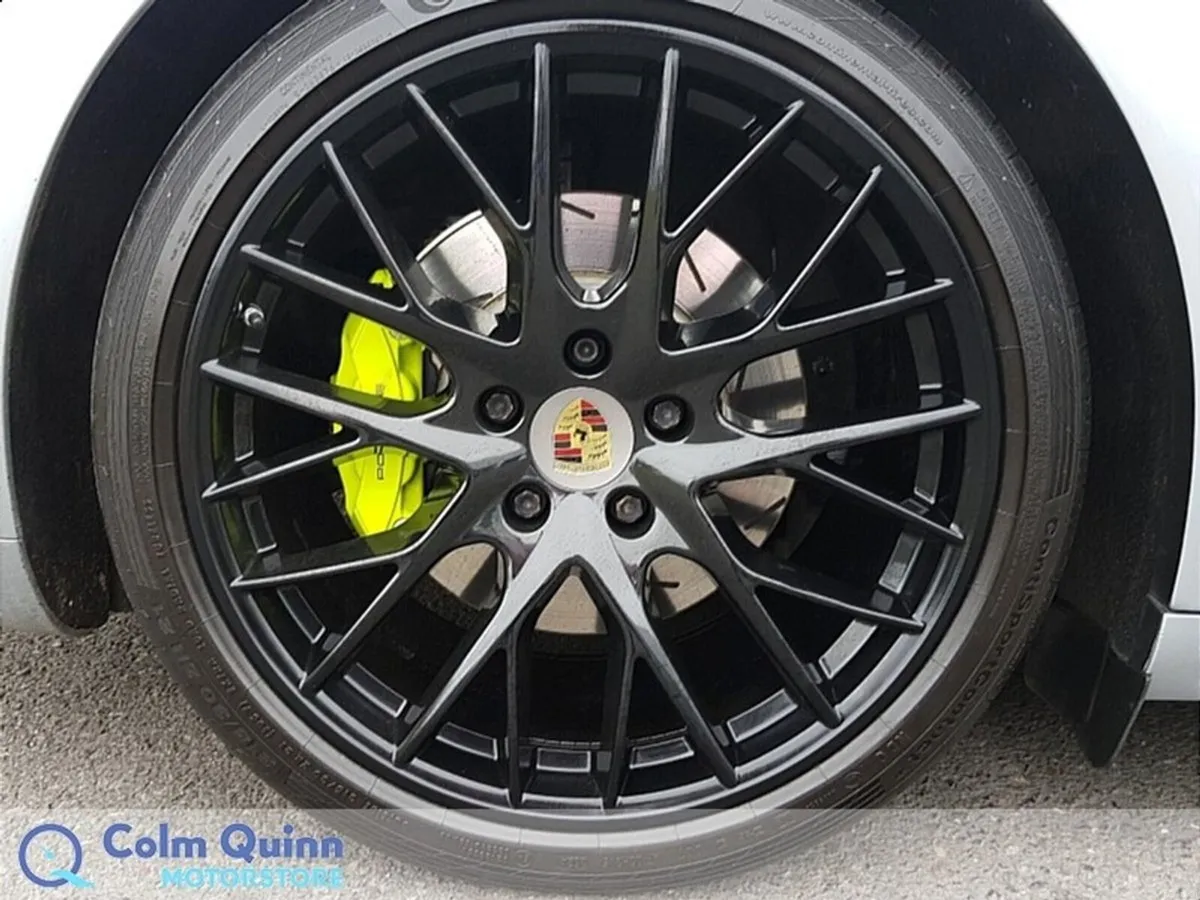 Porsche Panamera 4 E-Hybrid - Sports Chrono Packag - Image 5
