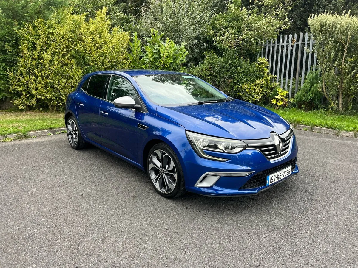 Renault Megane 2019 - Image 1