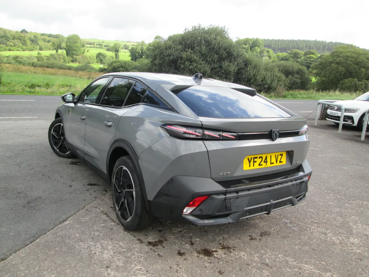 2024  PEUGEOT  408  1.2  PURE  TECH  GT  AUTOMATIC - Image 5