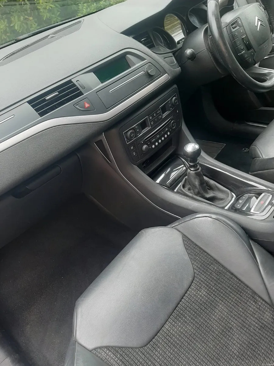 Citroen C5  2011 - Image 2