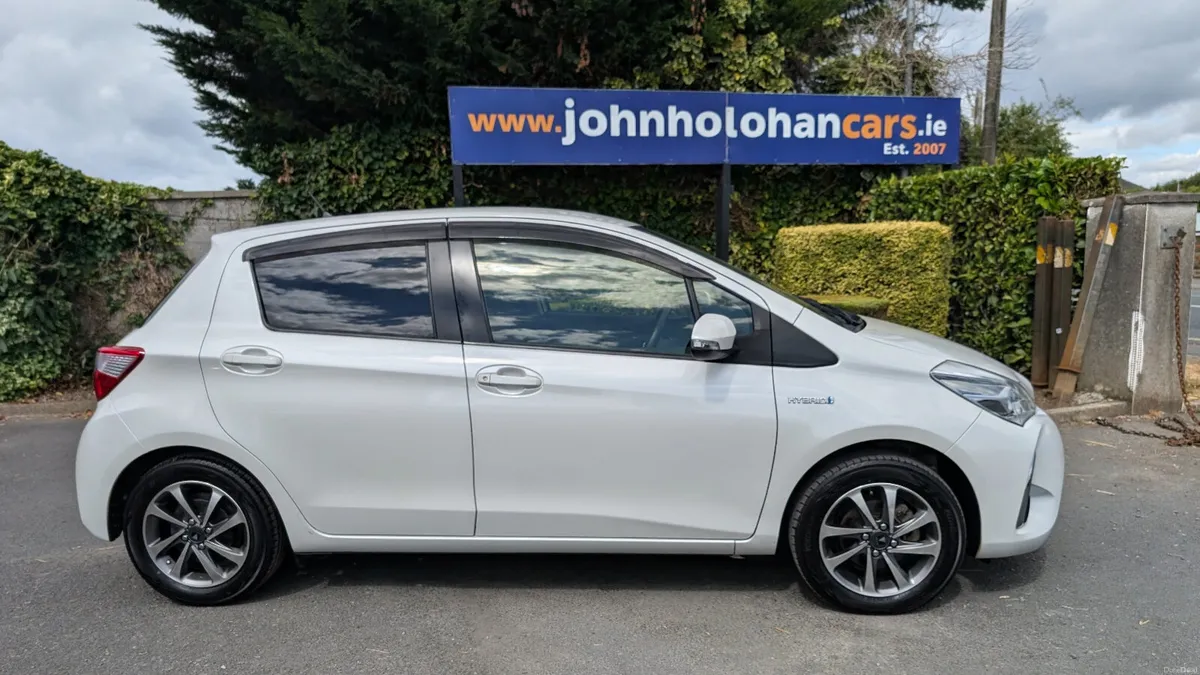 Toyota Vitz Highbrid /181KE6732/ - Image 3