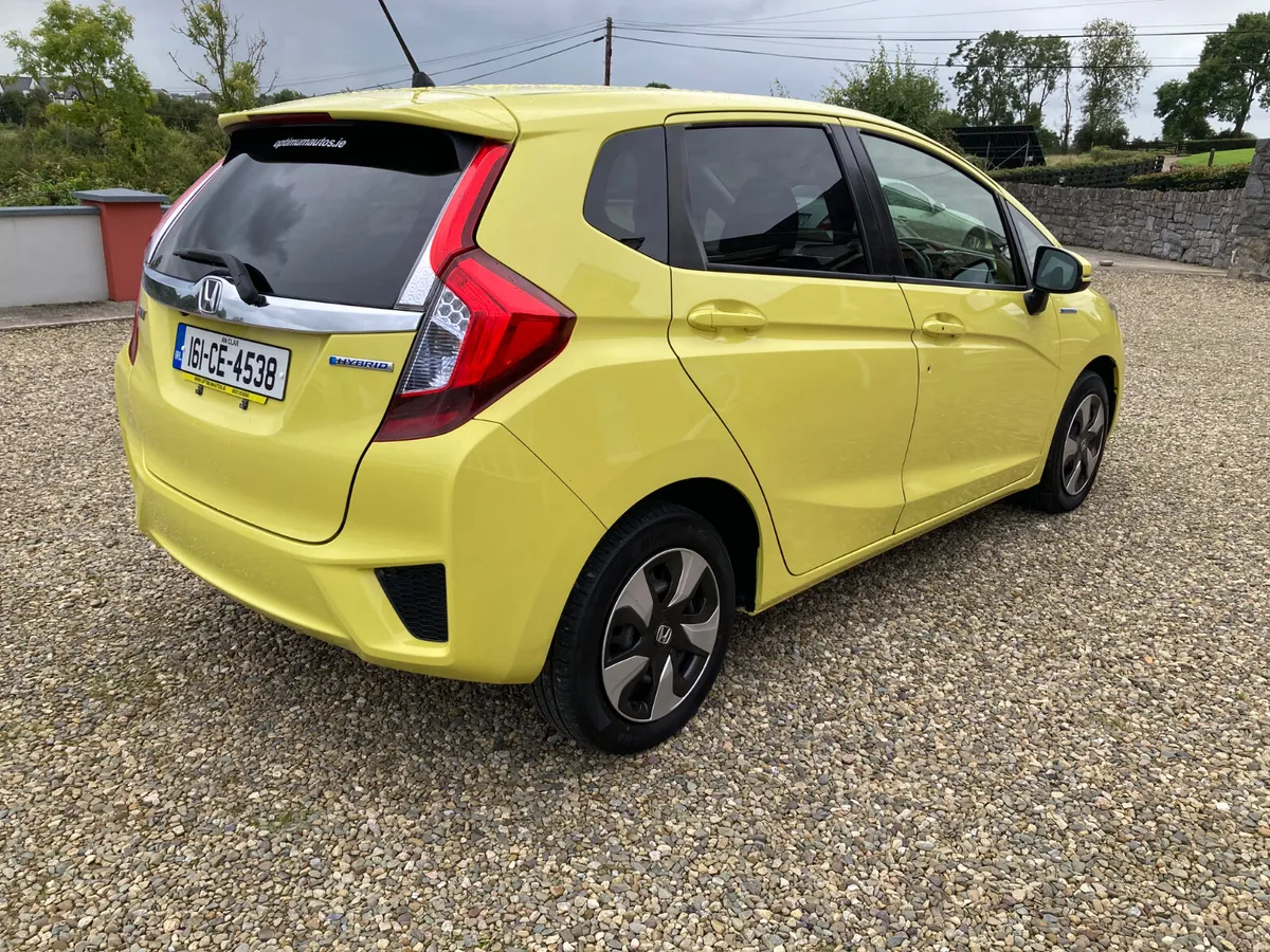Honda Fit 2016 Automatic - Image 4