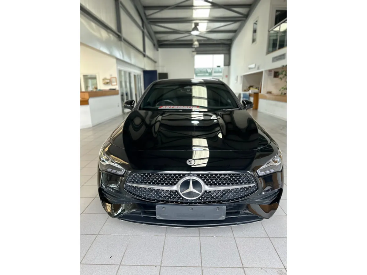 Mercedes-Benz CLA AMG LINE PREMIUM E - Image 4