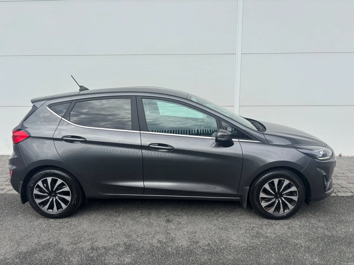 2022 FORD FIESTA TITANIUM 1.0i 5D LOW KMS - Image 5