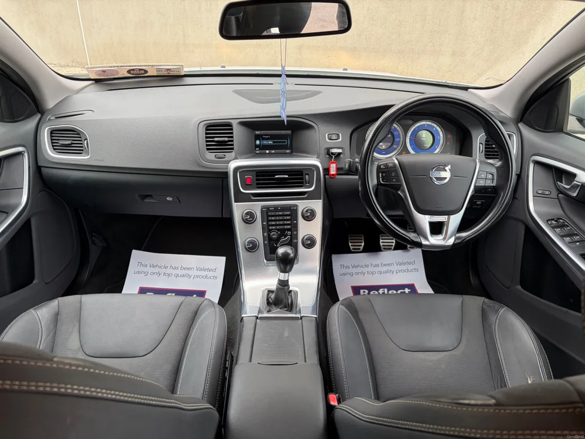 Volvo V60 Low Miles R-Design!! - Image 6
