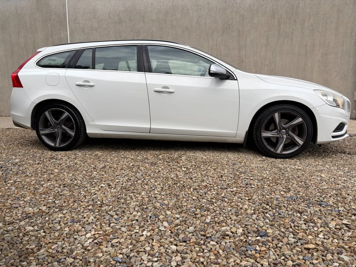 Volvo V60 Low Miles R-Design!! - Image 3