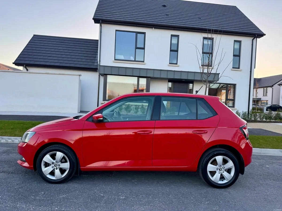 162 Skoda Fabia 🔥NEW NCT 5-28 🔥 - Image 4
