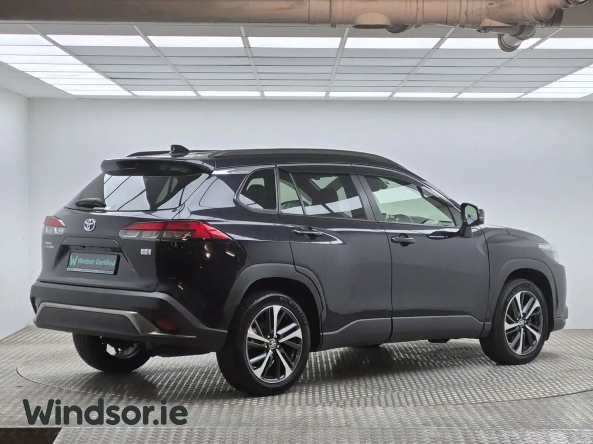 Toyota Corolla Cross 1.8 Hybrid Z Spec - Image 2