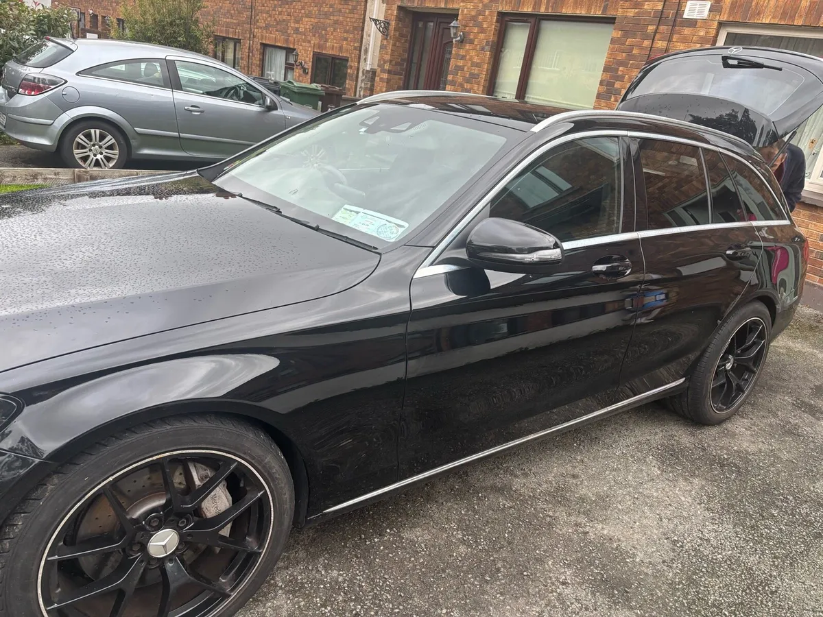 Mercedes Benz C350e - Image 2