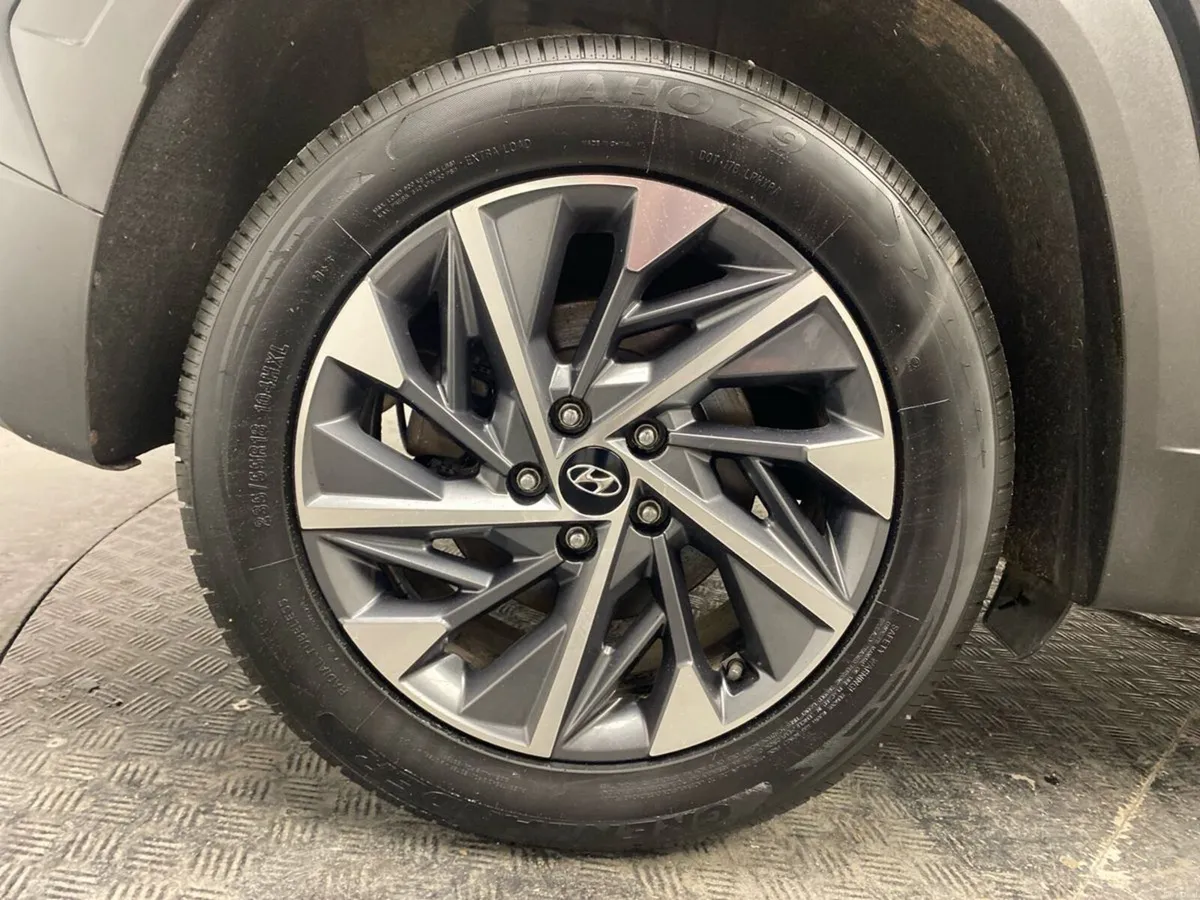 Hyundai Tucson 2WD Executive - Image 5