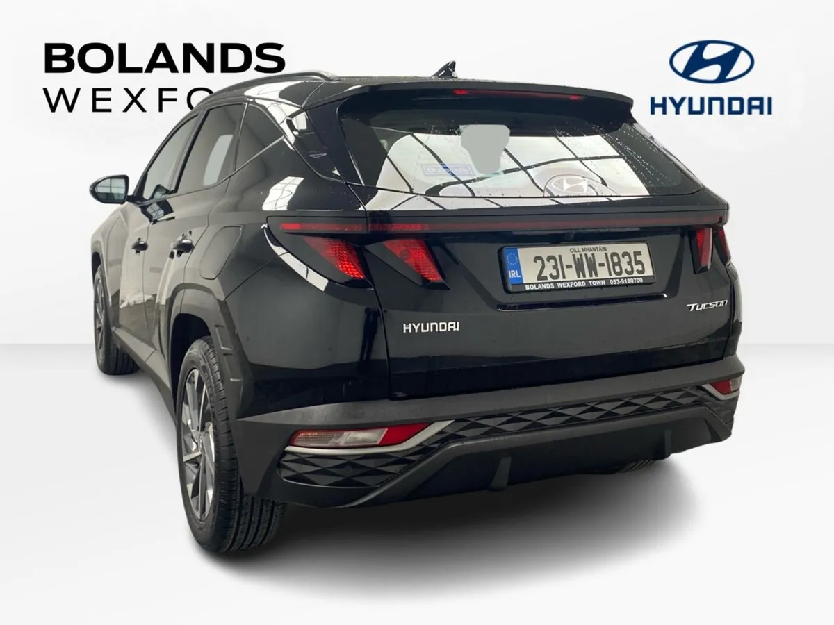 Hyundai Tucson 2WD Executive - Image 3
