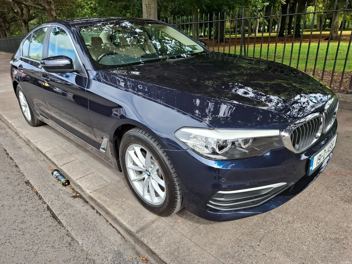 2019 BMW 520i IVORY LTHR only 40000kms - Image 1