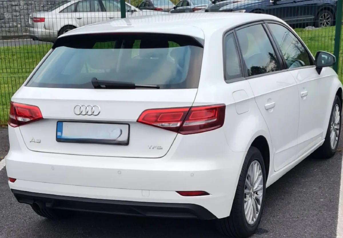 Audi A3 2017 - Image 2