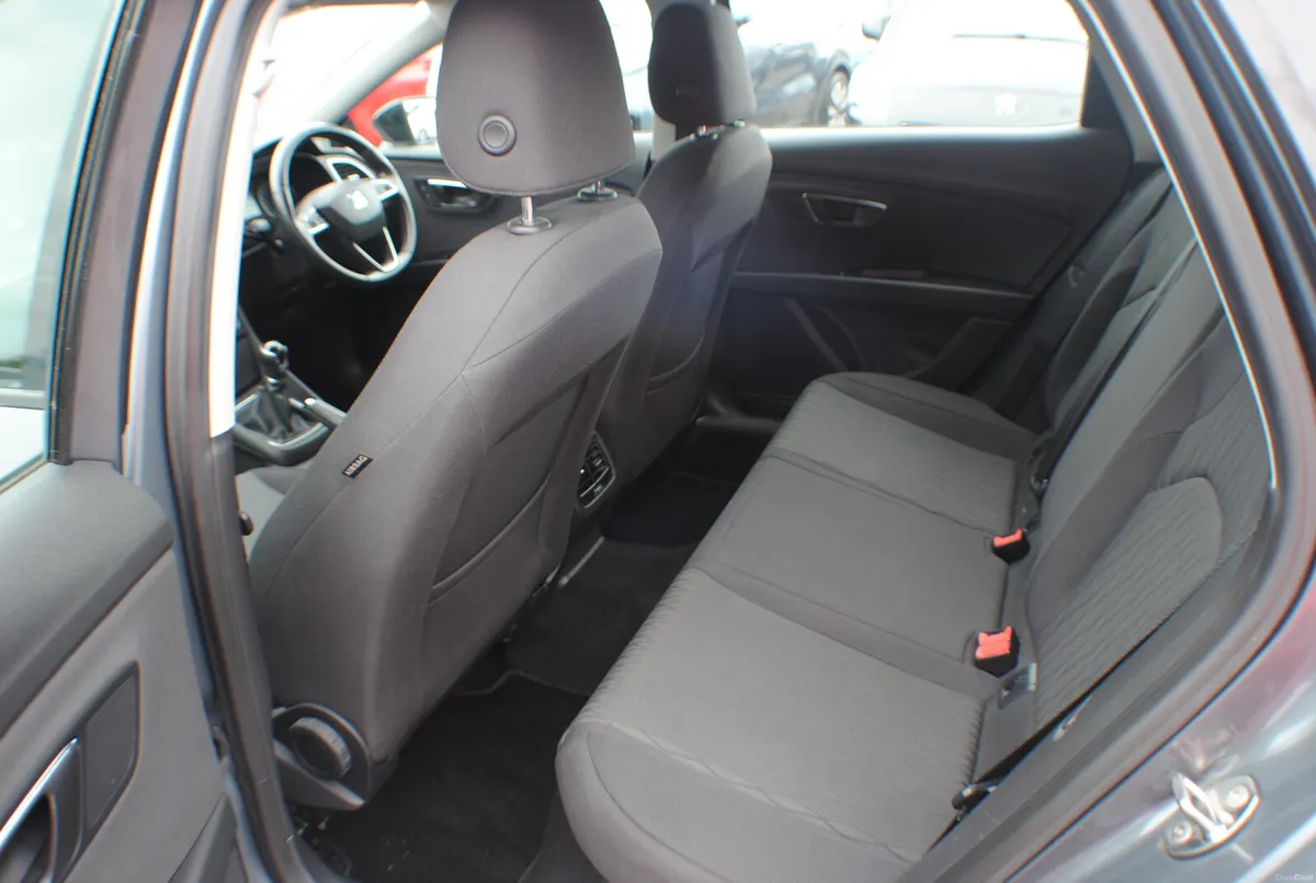 SEAT Leon 2015 1.6 TDI 5DR - Image 6