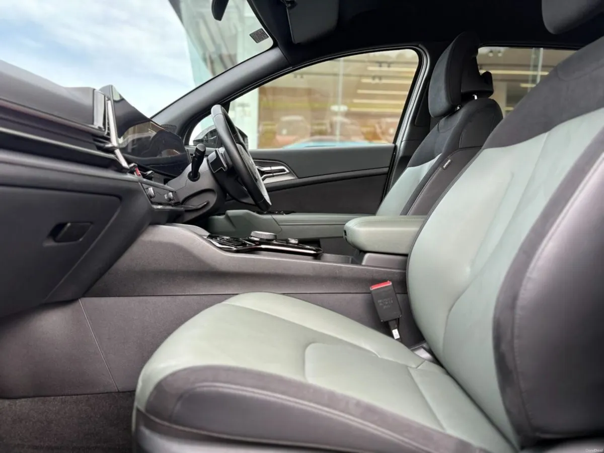 Kia Sportage 1.6 Hybrid - Image 2