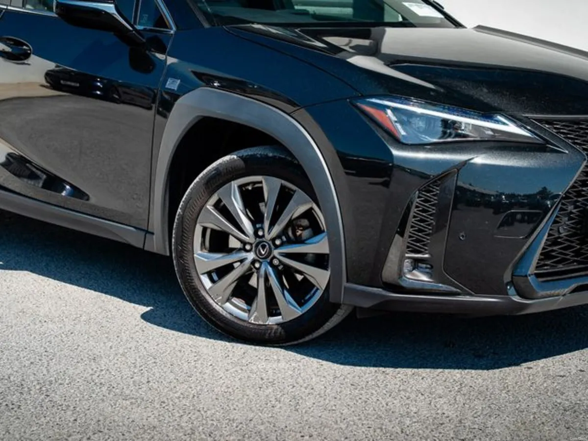 Lexus UX 250H F SPORT DESIGN - Image 2