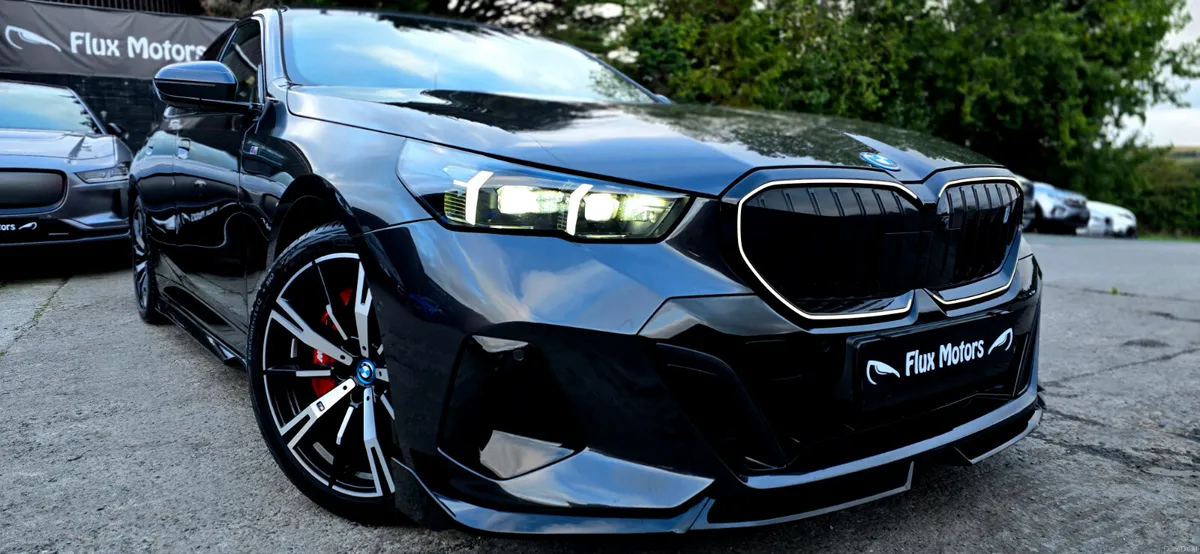 BMW i5 2023 - Image 1