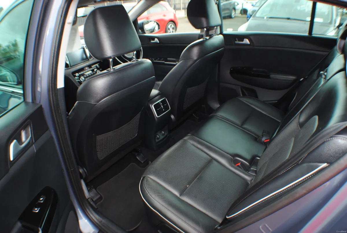 Kia Sportage 2017 1.7L 5DR SUV - Image 6