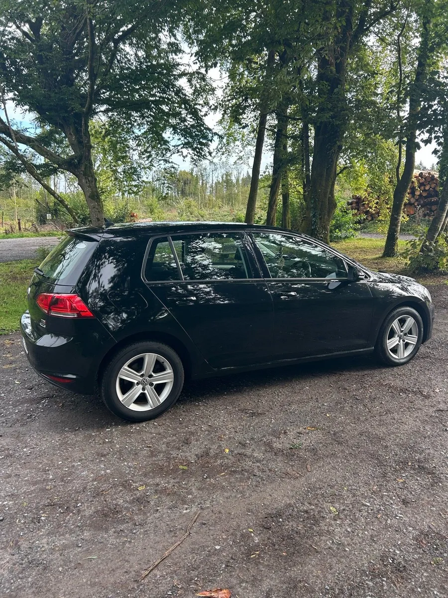 Volkswagen- Golf Match Edition  1.6 TDI - Image 1