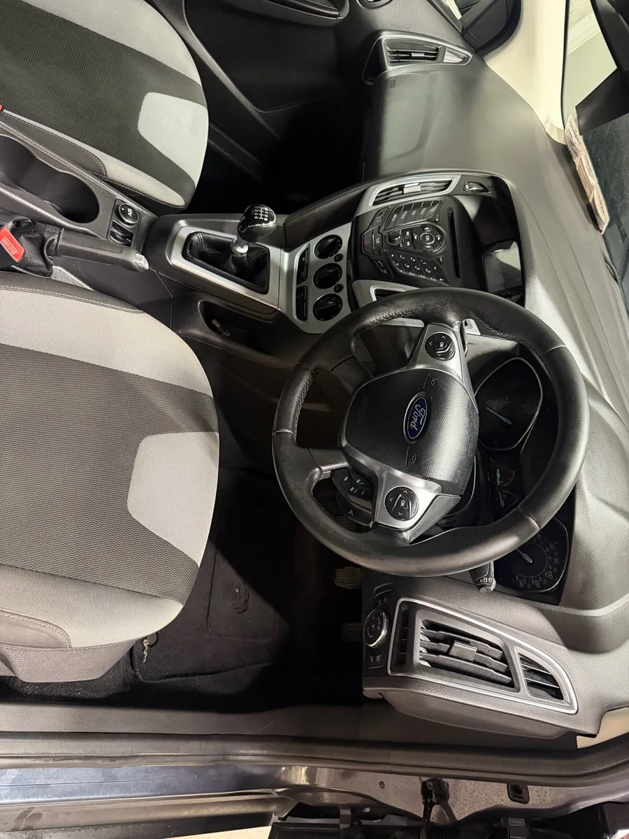 Ford Focus - Image 4