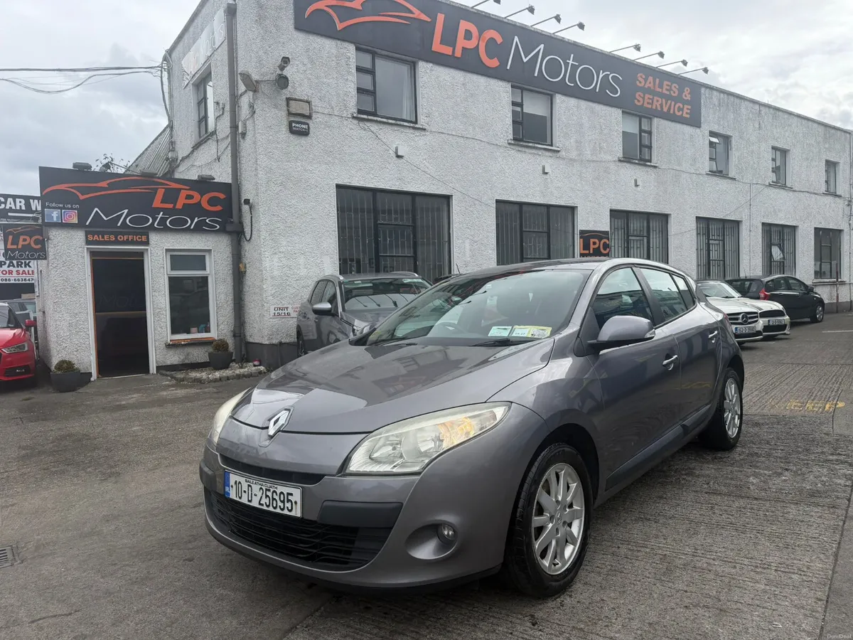 Renault Megane 2010 - Image 2