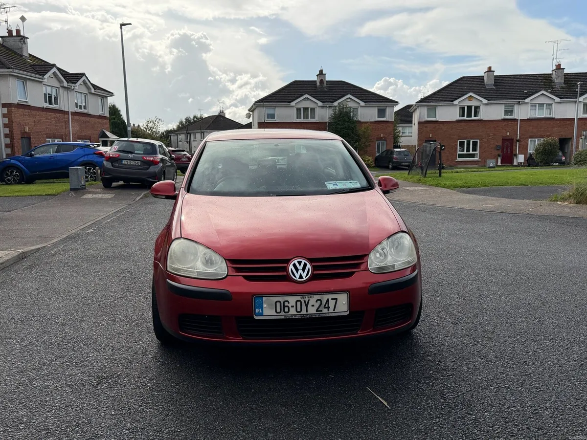 Volkswagen Golf NCT 2/27 TAX 8/26 low Kilometres - Image 6