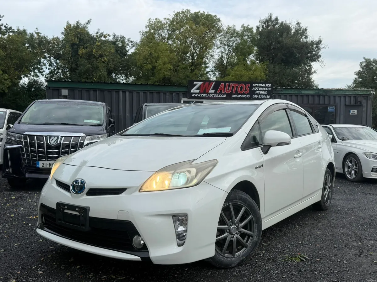 2015 Toyota Prius 1.8 Hybrid - Image 3