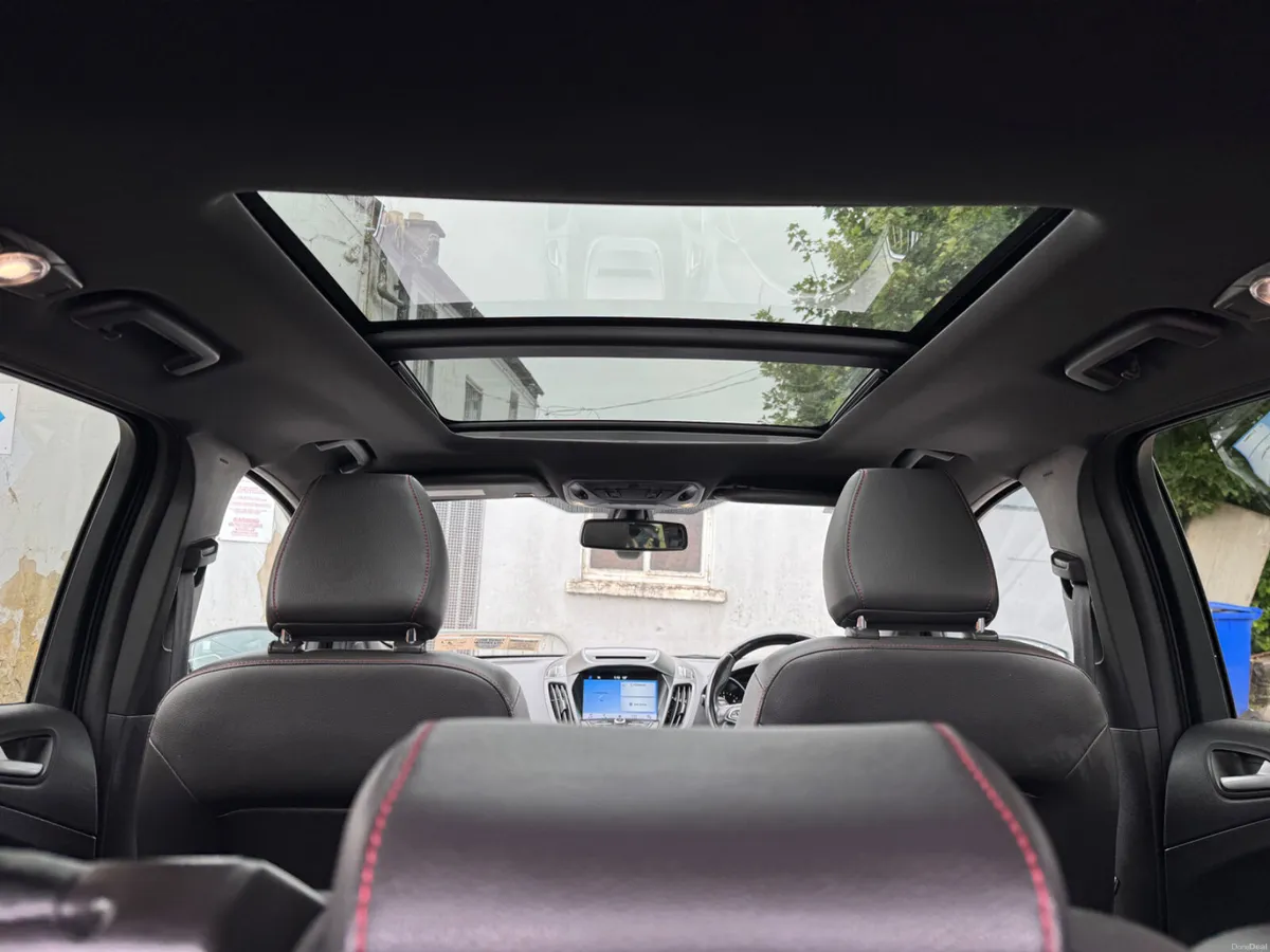 Ford Kuga ST-Line low mileage - Image 3