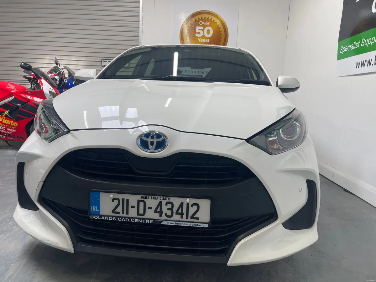 2021 Toyota Yaris Hybrid 1.5 Automatic 5dr Model - Image 4