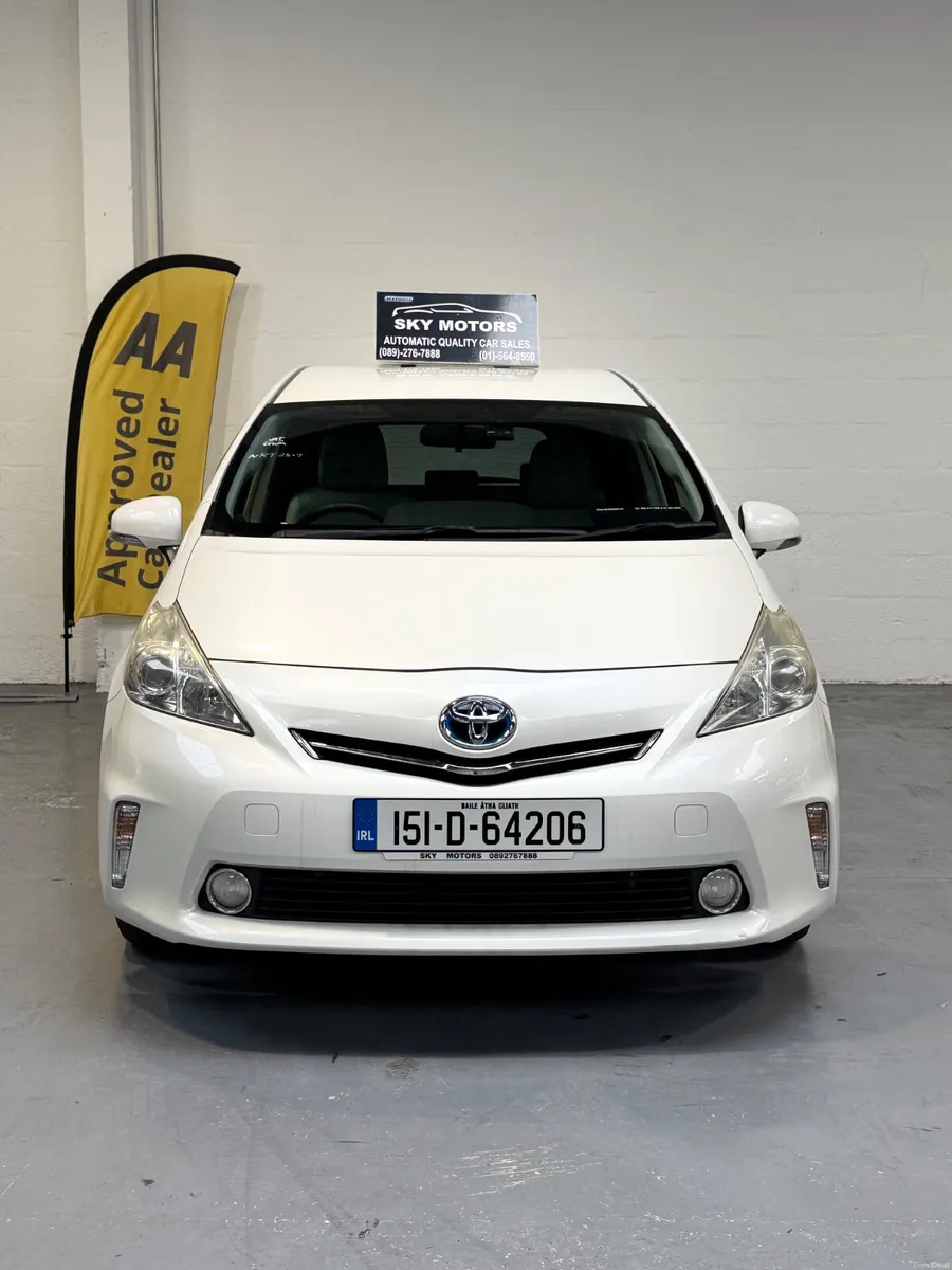 2015 Toyota Prius +/Alpha 1.8 Hybrid Auto,7 Seats - Image 2