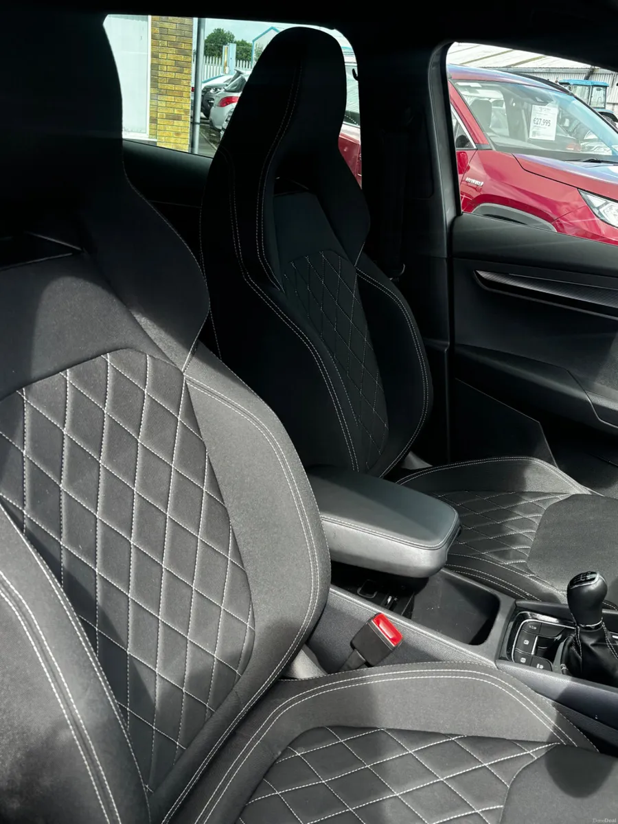 242 Skoda Karoq 2.0 TDI SPORTLINE - Image 2