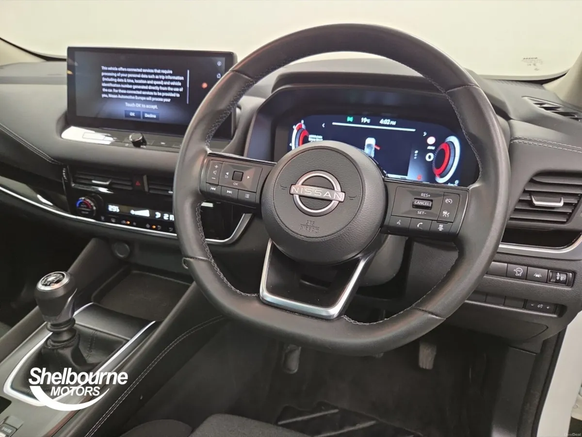 Nissan Qashqai 1.3 DiG-T MH N-Connecta 5dr - Image 4