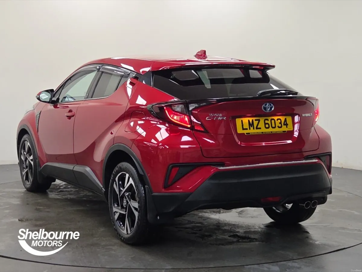 Toyota C-HR 1.8 Hybrid Design 5dr CVT - Image 2
