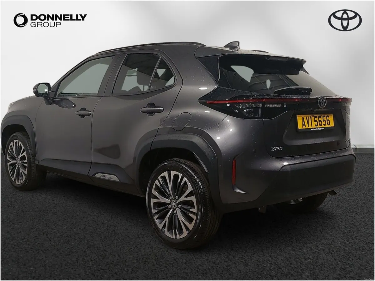 Toyota Yaris Cross 1.5 Hybrid Excel 5dr CVT - Image 2