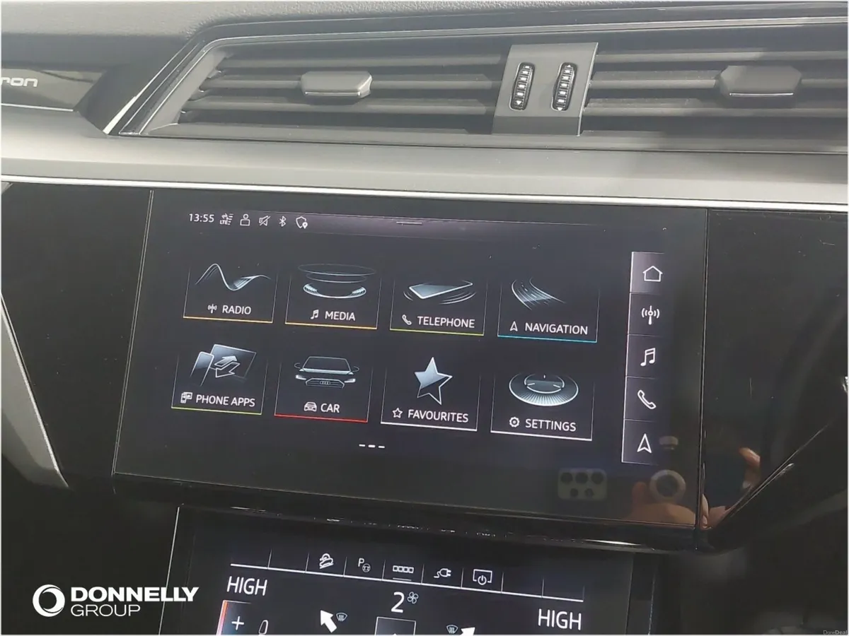 Audi E-tron Estate Technik - Image 5