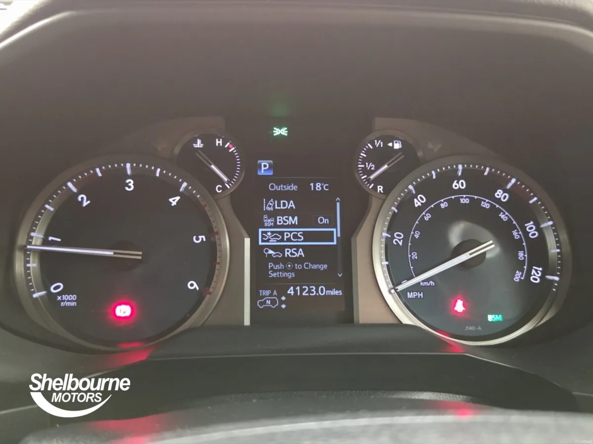 Toyota Land Cruiser 2.8 D-4D Invincible 5dr Auto 7 - Image 6