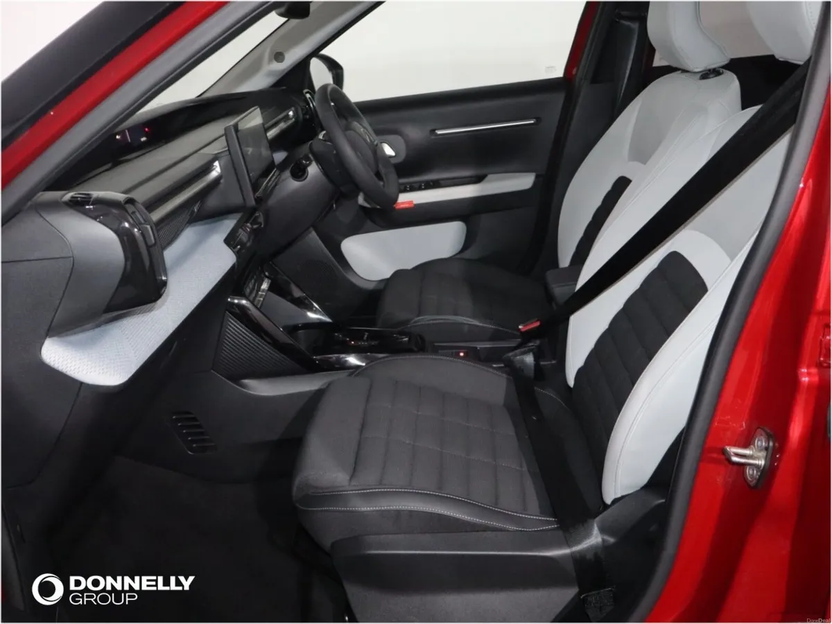 Citroen C3 Aircross 1.2 Hybrid [136] Max 5dr e-DCS - Image 4