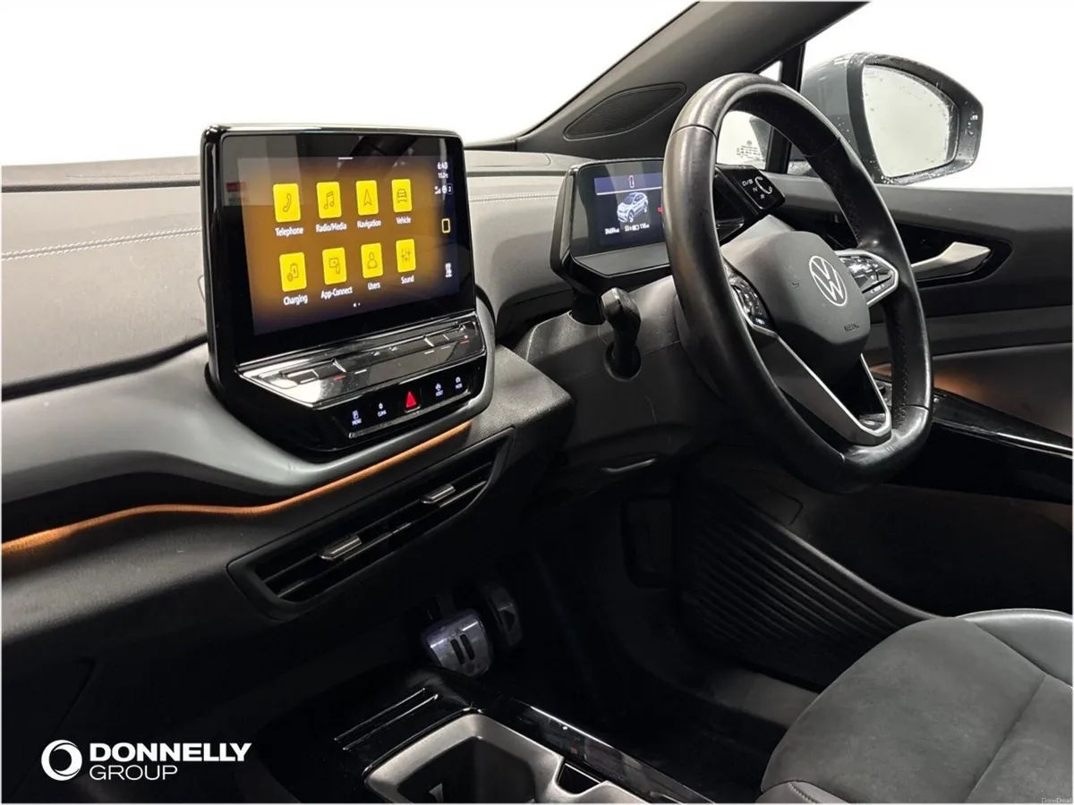 Volkswagen ID.4 109kW Life Ed Pure 52kWh 5dr Auto - Image 2