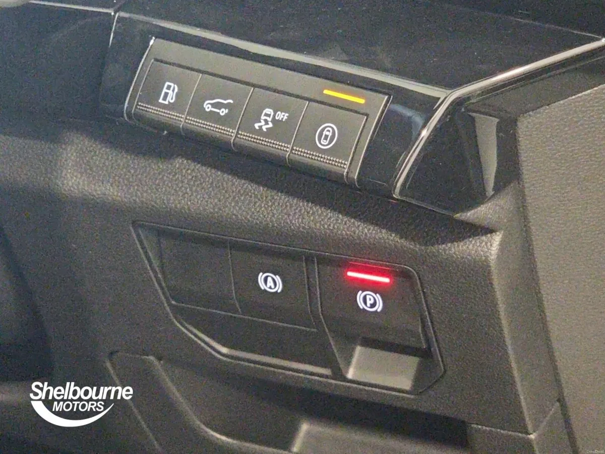 Renault Rafale E-Tech PHEV Atelier Alpine AWD 5dr - Image 5