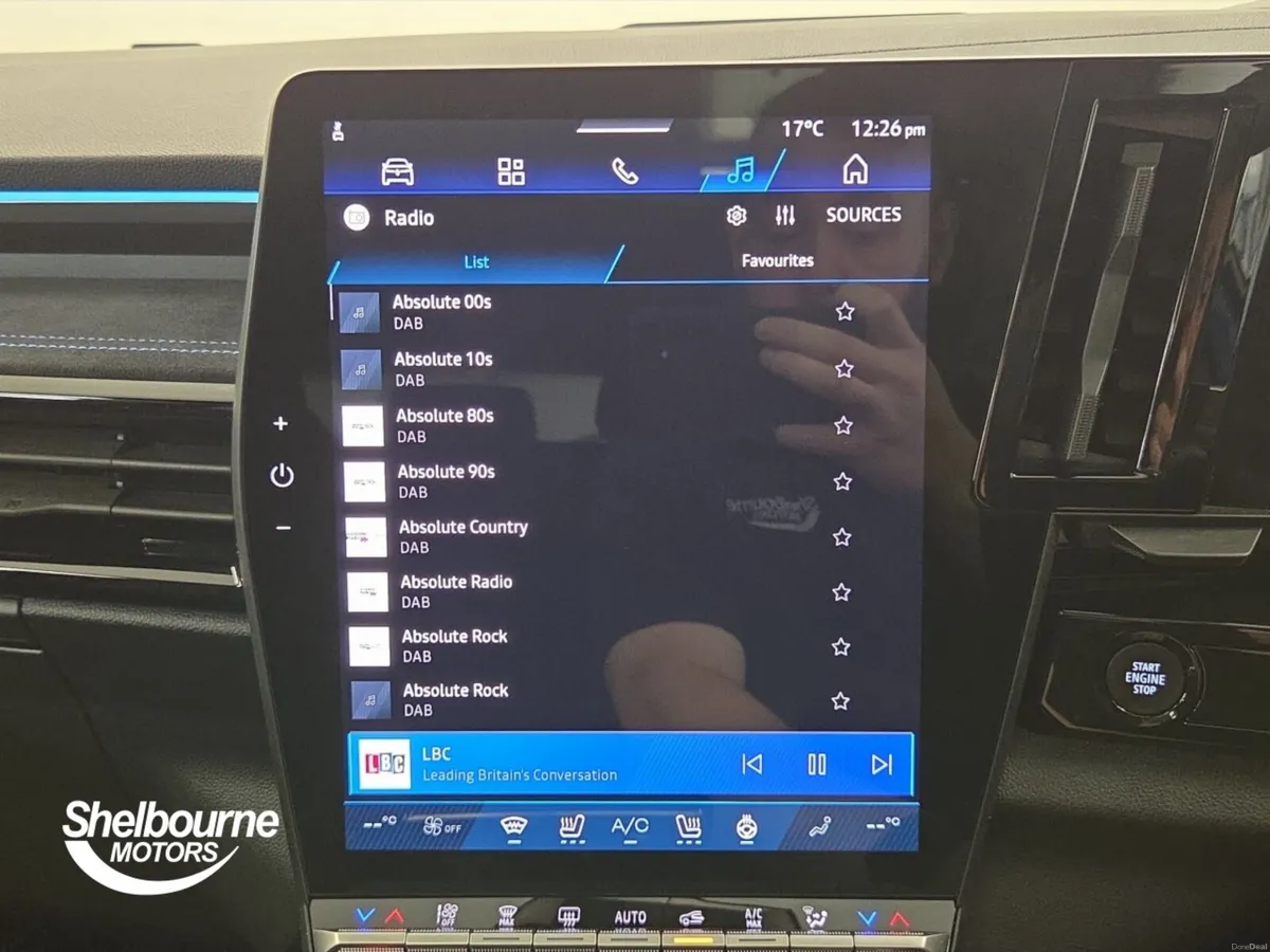 Renault Rafale E-Tech PHEV Atelier Alpine AWD 5dr - Image 5