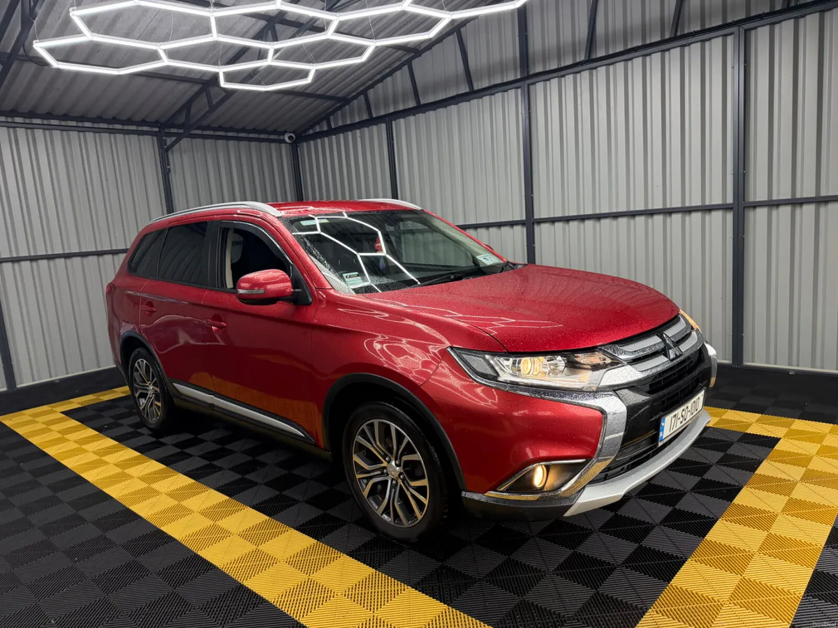 Mitsubishi Outlander 2017 Diesel 5 Seat - Image 3