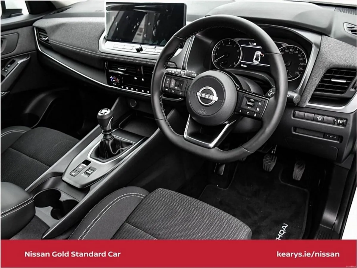 Nissan Qashqai 1.3 PET MILD HYBRID SV WITH COLD PA - Image 6